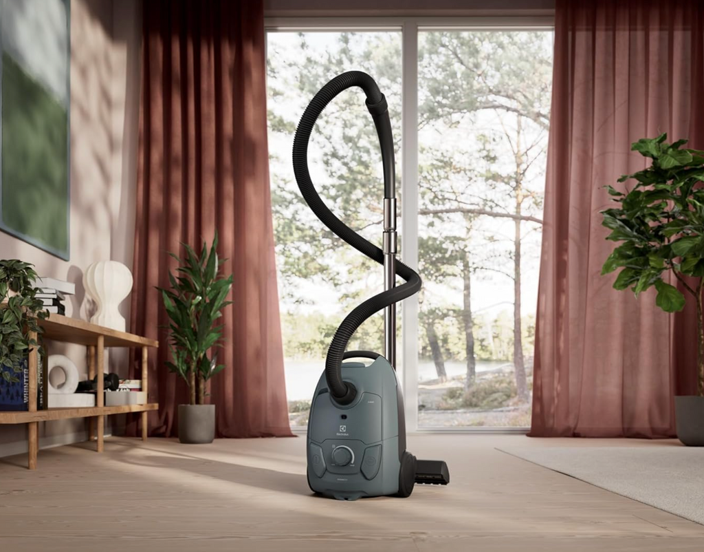 Aspirateur traineau Electrolux avec sac compact
