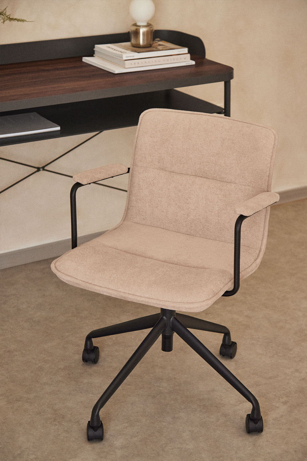 Chaise de bureau avec roulettes et accoudoirs