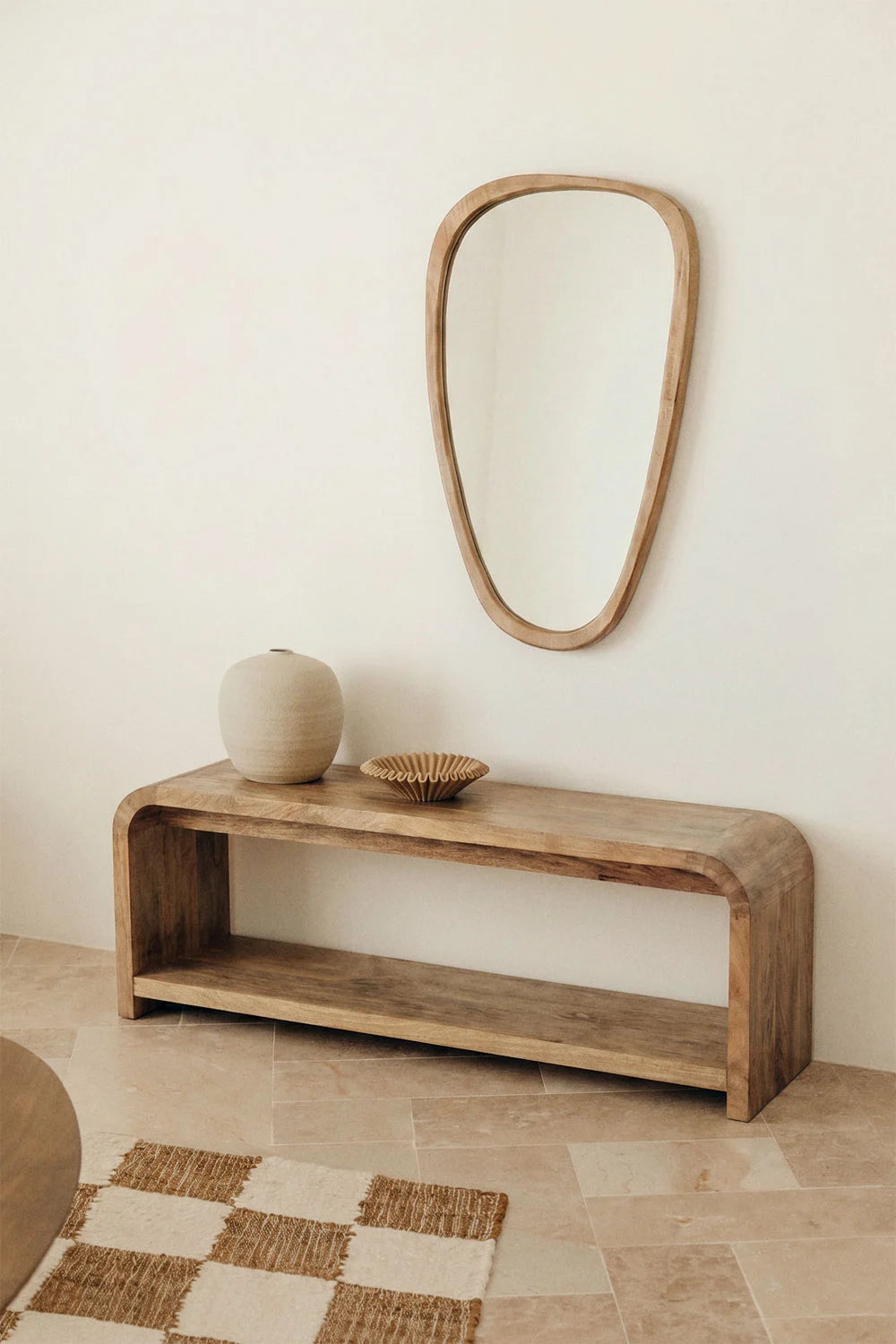 Meuble TV 120x35 cm en bois de manguier laqué mat