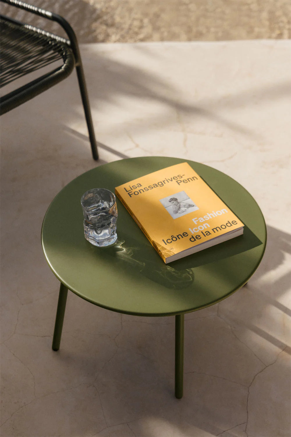 Table d'appoint ronde jardin Ø50 cm en acier vert olive